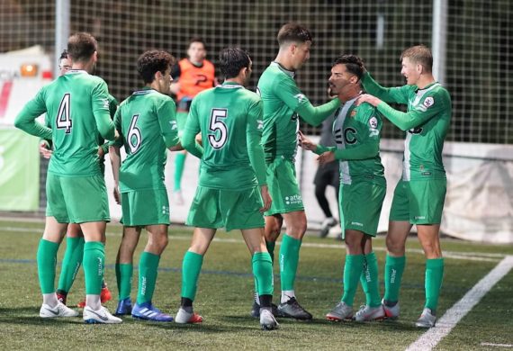 EL CORNELLÀ AGAFA AVANTATGE PER AL PARTIT DE TORNADA (4-1)