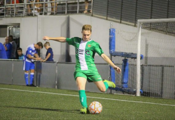 GERARD FERNÁNDEZ “PEQUE” FICHA POR EL FC BARCELONA